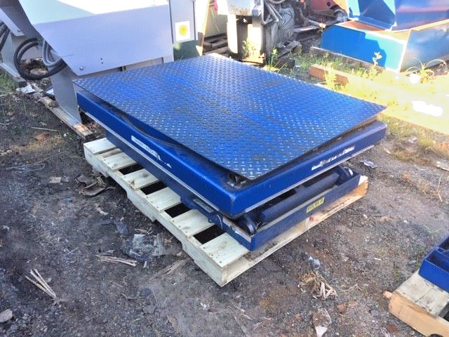 Vestil Manufacturing Scissor Lift Table, 3,000 lbs Capacity
