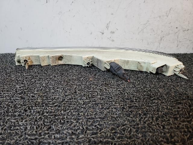 2008 KIA Opirus Right Fog Light - Picture 4 of 5