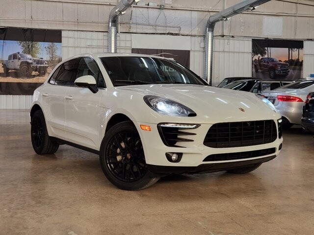 2016 Porsche Macan AWD 4dr S