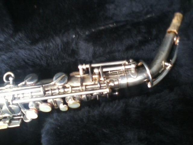 BEAUTIFUL VINTAGE BUESCHER CURVED SOPRANO SAX SILVER PLATED #941XX TRUE-TONE