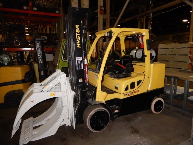12000 LB HYSTER FORKLIFT MDL S120FTPRS W/ 60