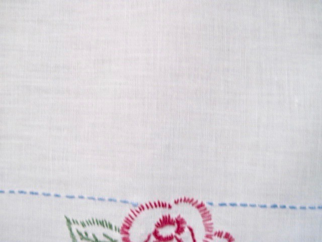 Vintage Linen Doily Table Runner