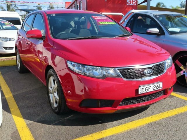 Kia cerato red