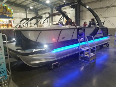 2018 SOUTHBAY 525 RS SUPERSPORT ARCH 0 DIAMOND ICE/BLACK