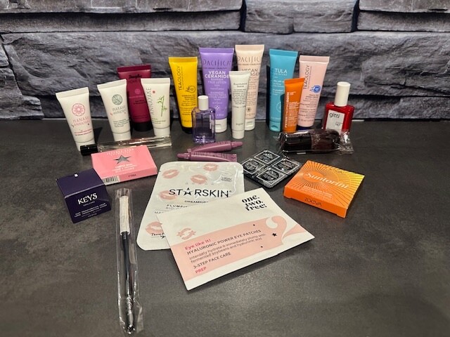 Adventskalender 24 Luxus Proben Kosmetik-Parfum-Cremes FÃ¼R  Damen 