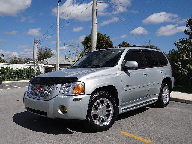 2007 GMC Envoy DENALI 5.3L V8 ONLY 76K MILES * FLORIDA NO RUST * TOP LINE TRIM