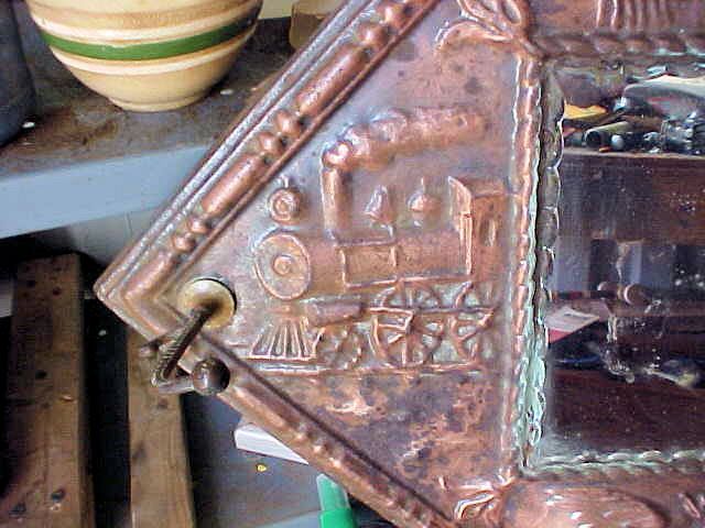 ANTIQUE EMBOSSED COPPER COVERED GEORGE WASHINGTON PATRIOTIC MIRROR HAT RACK