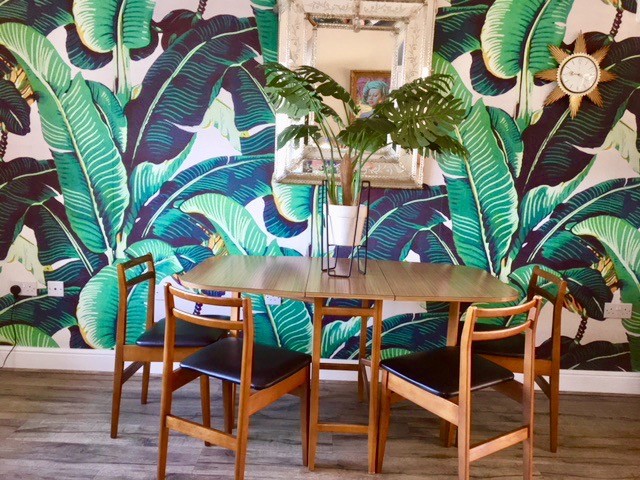 Very Good Vintage Condition Mid Century Modern Drop Leaf ...