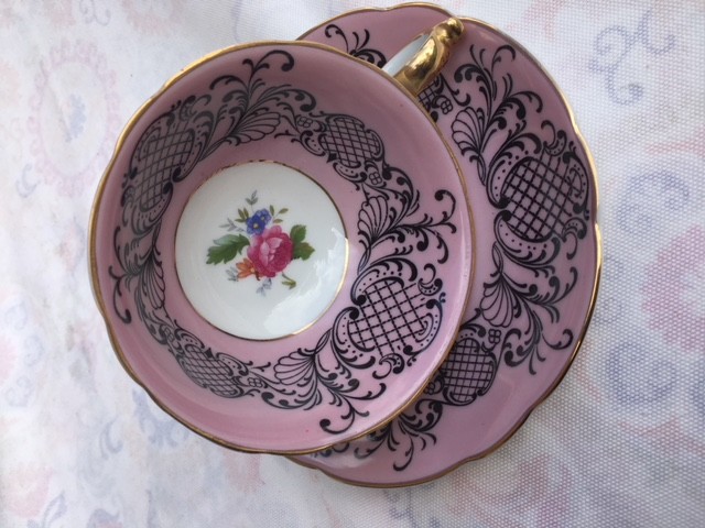 Vintage Royal Bayreuth dusty rose cabinet tea cup &saucer (66)