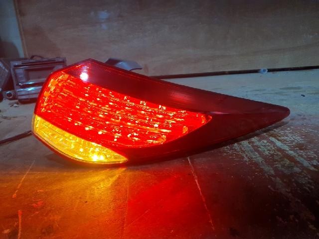 2014 Hyundai i40 Rear,Right LED TailLight 92402-3Z000 - Picture 1 of 6