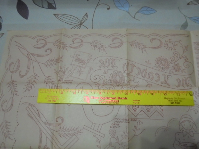 FS TRANSFER PATTERN DUTCH AMISH MAN WOMAN FARMER PIG CALF DUCK RELIGIOUS MOTIF