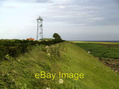 Photo 6x4 Humber Radar near Stone(y) Creek Sunk Island  c2007