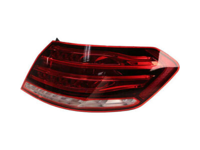 For 2015 Mercedes E63 AMG Tail Light Assembly Right Outer 93979PT OE Replacement