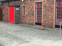 Industrial Unit, 886 sq ft to let near Brierley Hill £130 +VAT pw