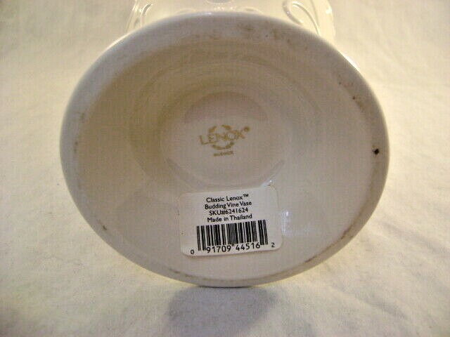 LENOX BUDDING VINE VASE