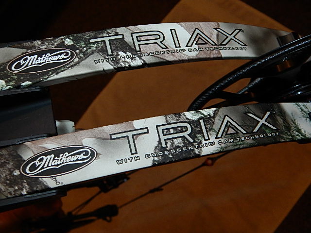 Mathews Triax Bow RH 60-70 Draw Weight 28.5