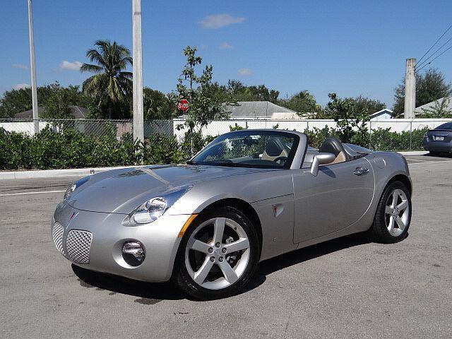 2006 Pontiac Solstice Convertible Only 25K Miles! Florida Car! * ONE OWNER *