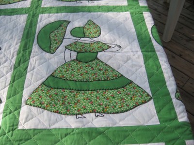 #88 vtg QUILT BLANKET HAND MADE QUILTED W/ladies applique cotton  92