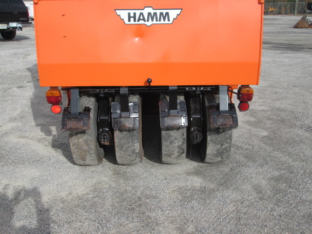 2000 Hamm GRW5 9 wheel pneumatic roller