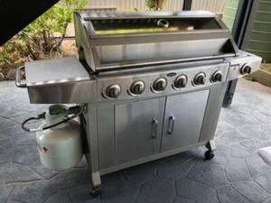 Patio Master Bbq Galore 6 Burner Bbq Bbq Gumtree Australia