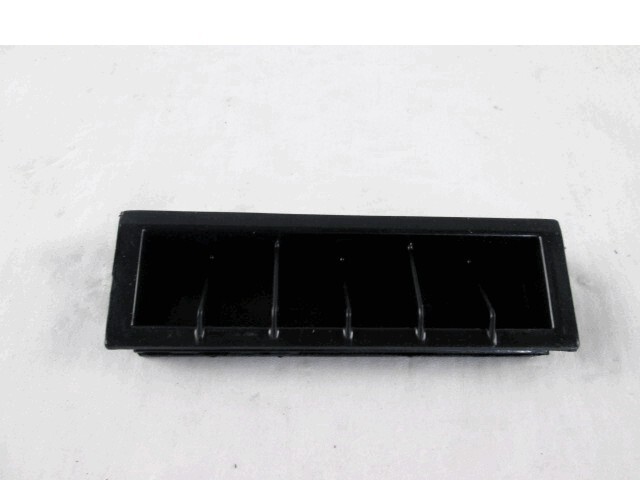 176390 4204239 Embouts Prise D'Air InfÃ©Rieure Port Droite Ou Gauche Covind 684