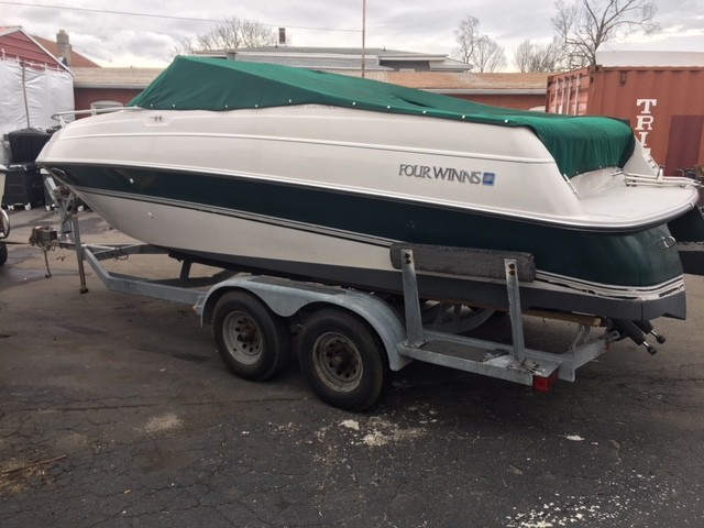 1995 Four Winns 245 Sundowner cuddy, OMC 5.0 EFI, SX drive Boat only!