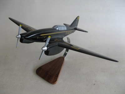 De Havilland DH-88 Comet Racer Black Magic Airplane Desktop Model