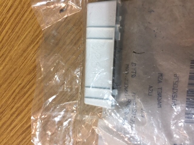 GE & Hotpoint Washer Lid Switch Magnet with Screws WH12X10276