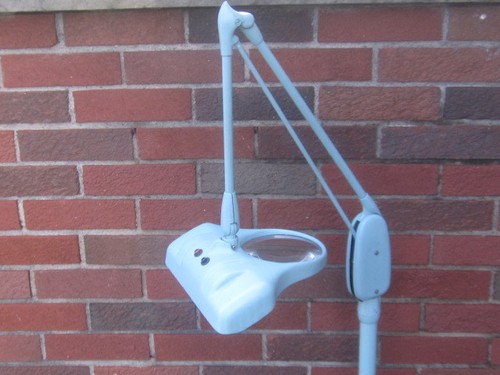 RARE Dazor Industrial Floating Magnifying Floor Lamp Model F-209-1 EX!