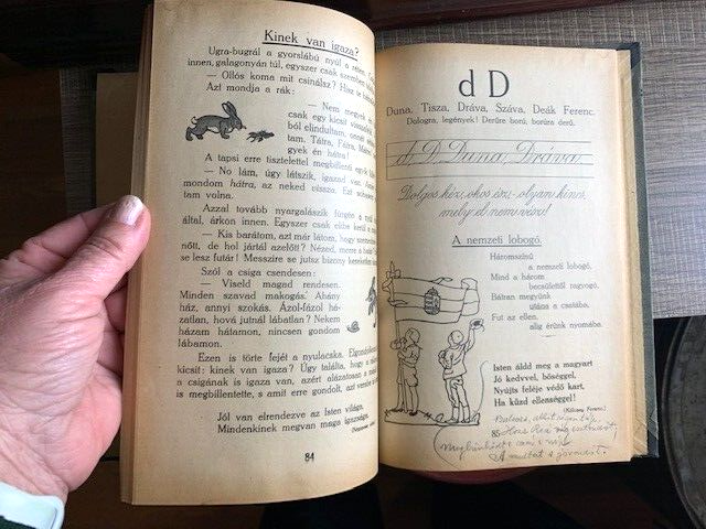 1925 Hungary/Hungarian School Lesson Book Betu Orszag Good Used Condition