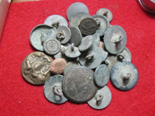 DETECTING FINDS ASSORTED LOT REV WAR COLONIAL GEORGIAN ONWARDS BUTTONS 