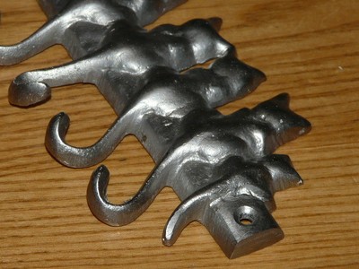 Vintage Metal Cat Kitten Key Holder 6 Hooks Wall Mount Hang On Tails