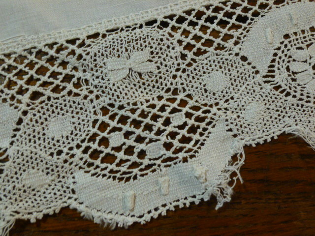 Antique VTG Hand Made Cluny Over  Bobbin Lace Edge Table Runner Dresser Scarf