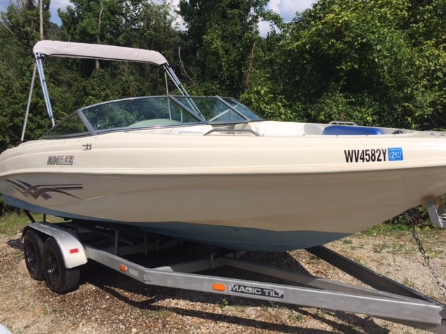 2001 Rinker Captiva Bowrider 21'