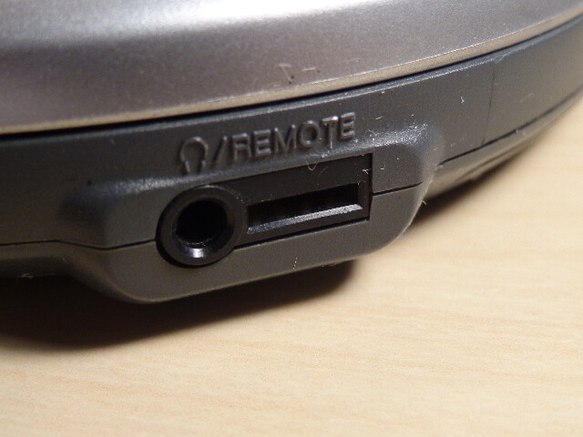 Sony CD Walkman D-EJ616CK Portable CD Player G-Protection AVLS w/ Leather Cover!