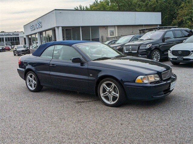 Owner 2002 Volvo C70 HT 38600 Miles Nautic Blue Metallic 2D Convertible 2.3L I5 MPI DO