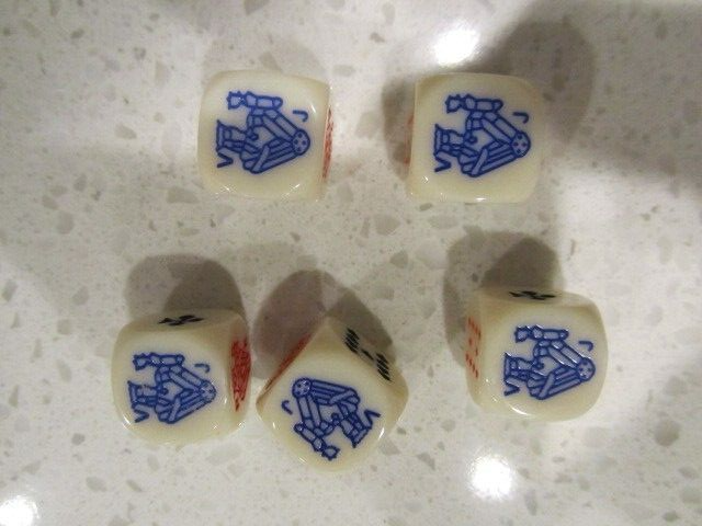 Poker Dice Alabaster Set of 5 Gaming Travel Game Dice +FREE Las Vegas Poker Chip