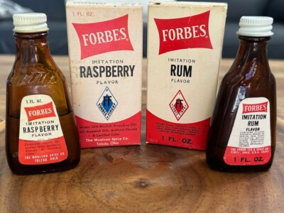 Forbes Vintage Extract Glass Bottles Imitation Rum Raspberry Flavor Box Props