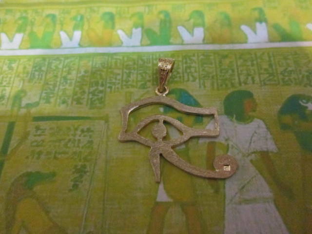 Pre-owned Eye Of Horus Egyptian Great Pendant Made Yellow Gold 18 K- Artisan Product