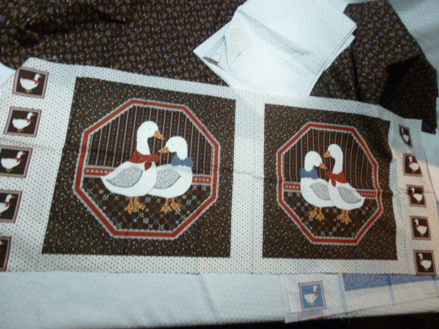 Vintage Cranston VIP Cotton Quilting Fabric Tiny Calico Floral Print Goose Panel