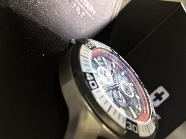 Pre-owned Swiss Military Calibre Men's Hawk Chrono Black Dial / Red Inner Bezel Watch