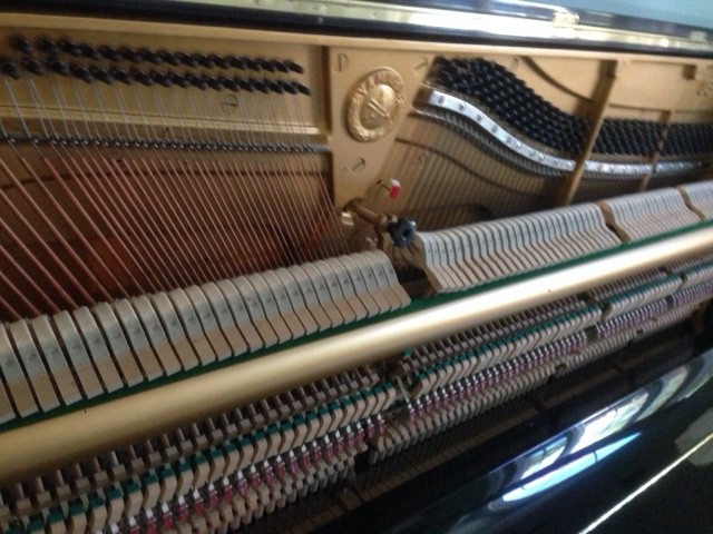YAMAHA U3 UPRIGHT PIANO