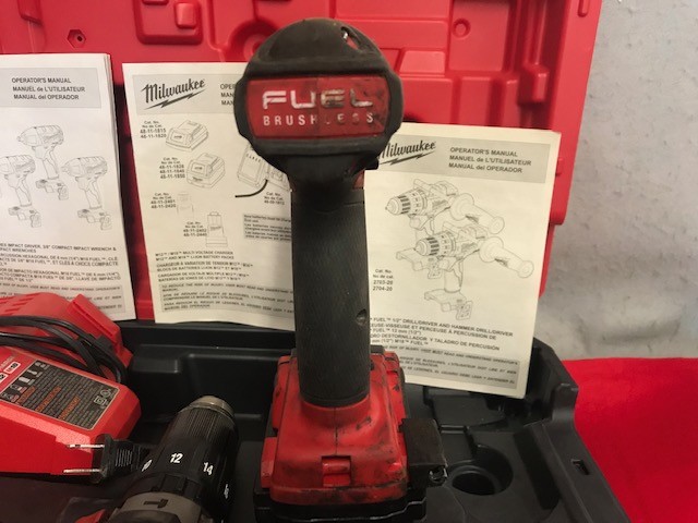 Milwaukee 2897-22 M18 18V Drill Set (2607-20 Hammer Drill/ 2753-20 Impact)