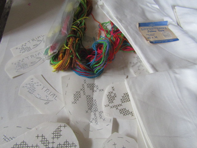 Vintage Transfer Pattern Embroidered Rose Quilt Thread and NOS Pillowcases