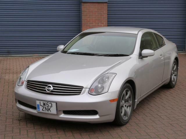 Nissan skyline 350 gt