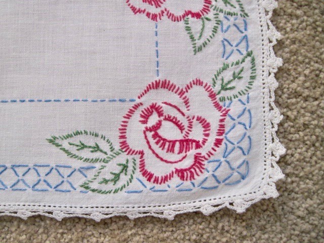 Vintage Linen Doily Table Runner