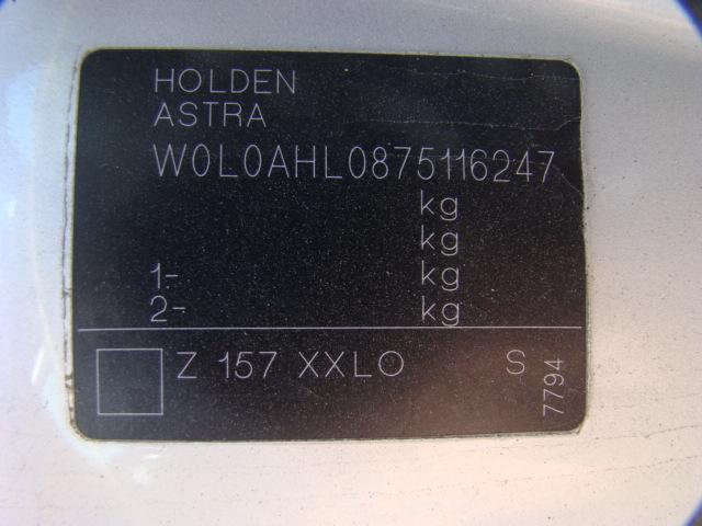 HOLDEN ASTRA FUSE BOX IN ENGINE BAY AH, SRI 2.0LTR TURBO ... fuse box holden astra 2000 
