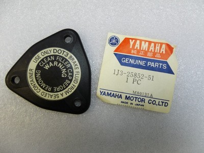 Yamaha XS500 Rear Master Cylinder Reservoir Cap 1976-1977 NOS Cover 1J3-25852-51