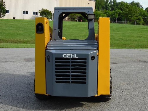 1997 GEHL 3825SX RUBBER TIRE SKID STEER LOADER