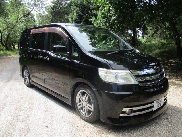 Nissan serena 2006